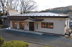 諏訪ノ平公民館の外観
