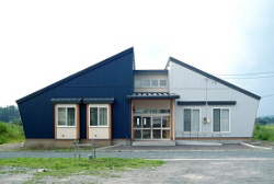 苫米地駅前集会所の外観