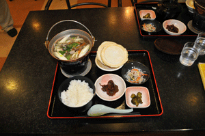 バーデパークで提供しているせんべい汁定食の画像