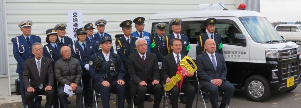 R7.11.14交通指導車贈呈式