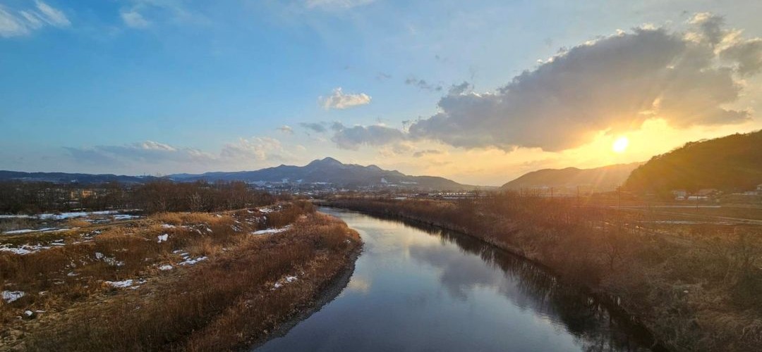 名久井岳と馬淵川